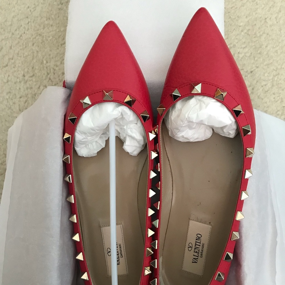 Authentic Valentino rockstud flats